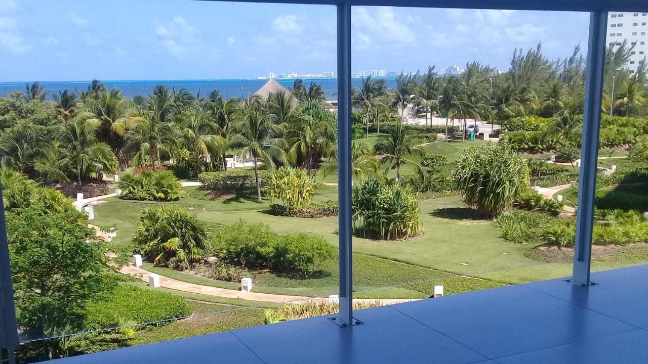Swim The Caribbean & Work With A View Apartman Cancún Kültér fotó