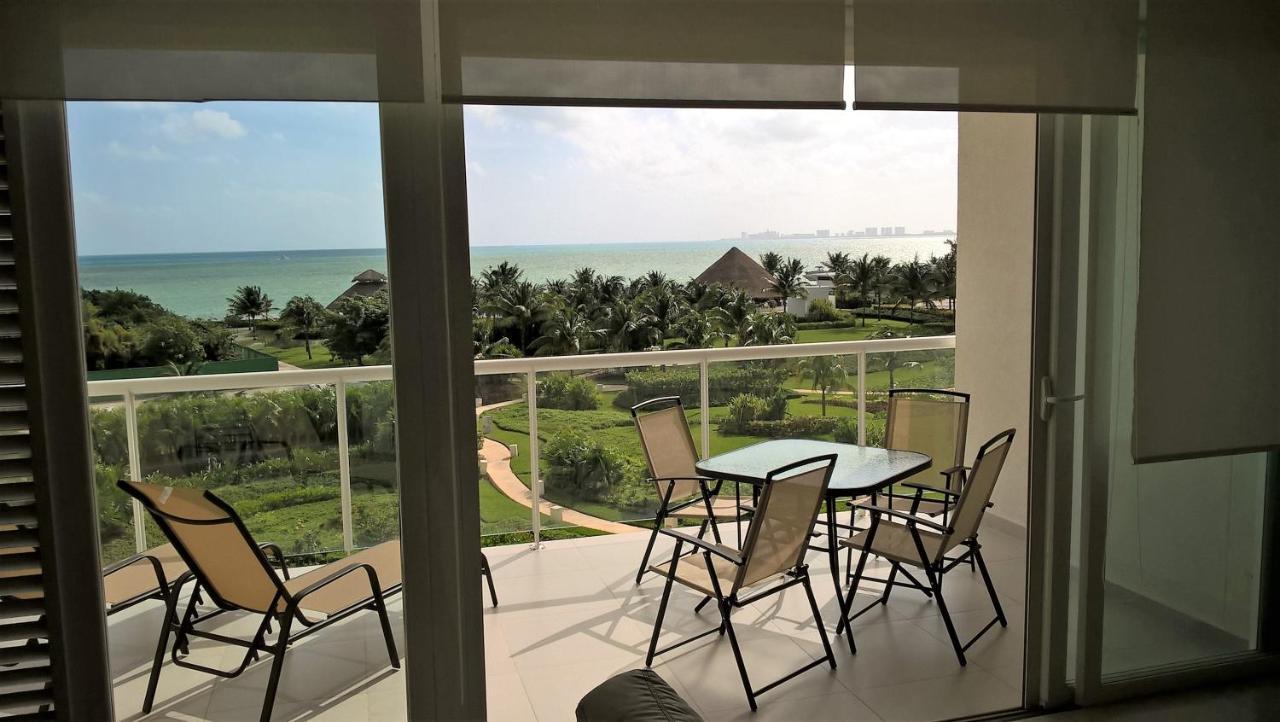 Swim The Caribbean & Work With A View Apartman Cancún Kültér fotó